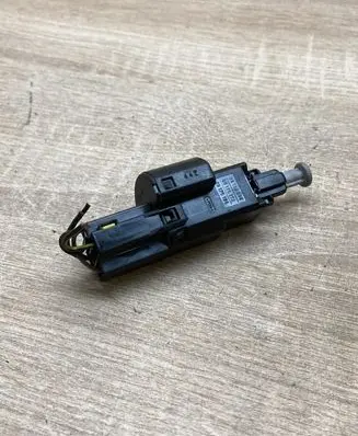 Opel Astra G Brake pedal sensor switch 09132299 09175172 09173185