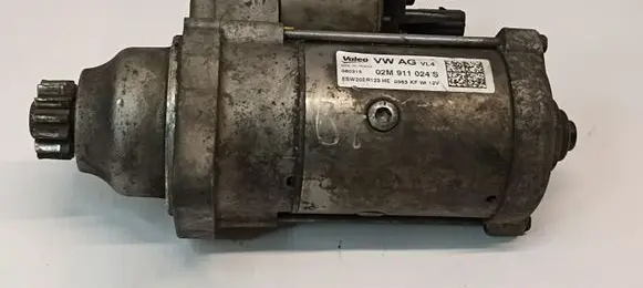Volkswagen PASSAT B8 Starter motor 02M911024S