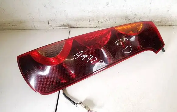 Nissan Note (E11) Rear/tail lights
