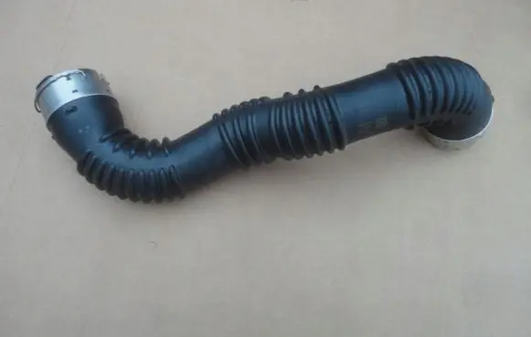 Mercedes-Benz GLA W156 Air intake hose/pipe