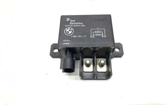 BMW 5 F10 F11 Coolant fan relay 7661503