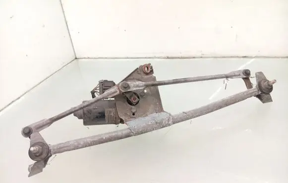 Opel Astra F Front wiper linkage and motor 90341903