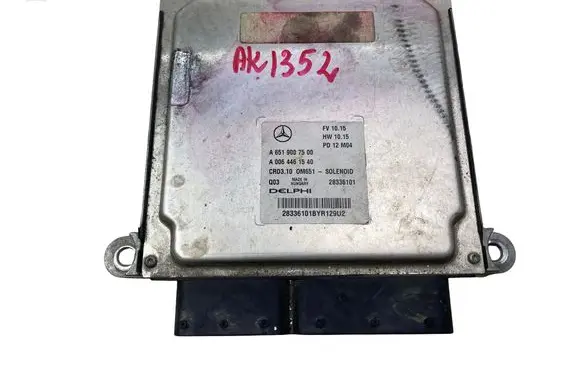 Mercedes-Benz C W204 Engine control unit/module A6519007500 A0064461540