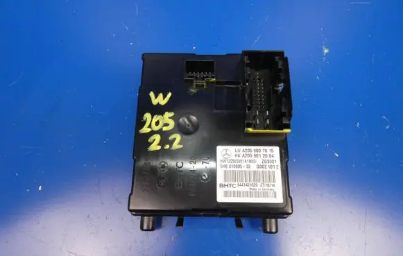 Mercedes-Benz C W205 Air conditioning/heating control unit A2059007615 5HB01089533 A2059012004