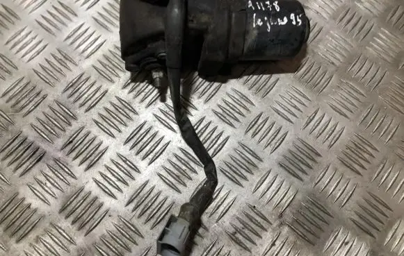 Renault Laguna I Wiper motor
