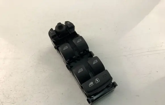 Volvo XC90 Electric window control switch 31433407