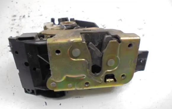 Ford Focus C-MAX Front door lock 2S4AA21812GA