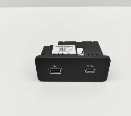 Land Rover Discovery 5 USB socket connector L8B219E110DC