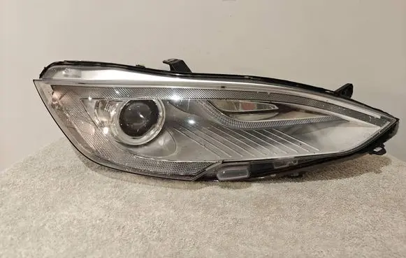Tesla Model S Headlight/headlamp 
