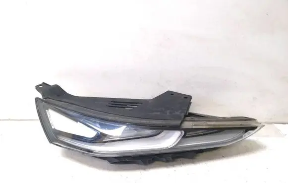 Hyundai Santa Fe Headlight/headlamp