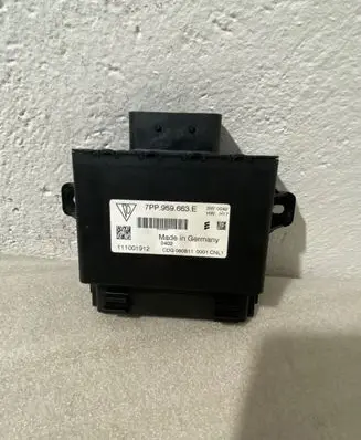 Volkswagen Touareg II Voltage converter/converter module 7PP959663E 111001912 CDG060811