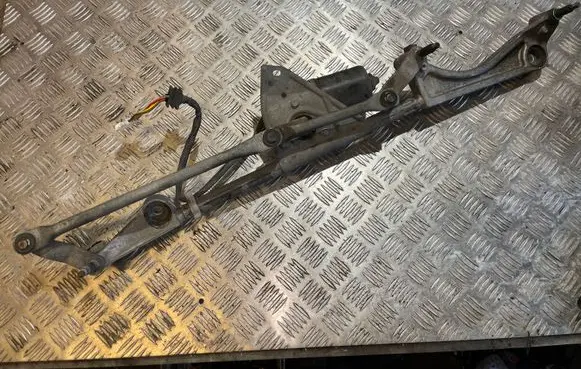 Mercedes-Benz C W203 Front wiper linkage and motor A2038200342
