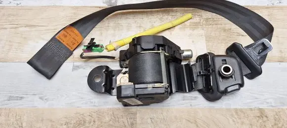 Chevrolet Aveo Front seatbelt T206FRTRHU7
