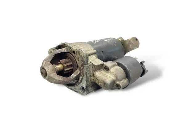 Volkswagen PASSAT B5 Starter motor 058911023B K1866