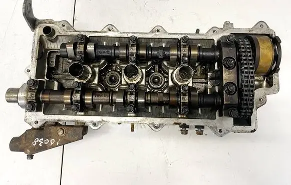 Hyundai Santa Fe Engine head 