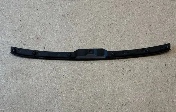 Audi Q4 Sportback e-tron Engine compartment rubber 89A823125