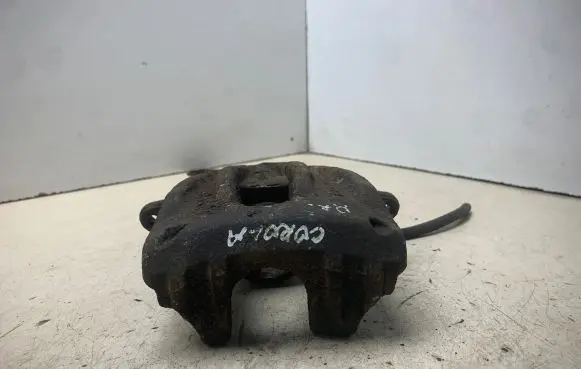Toyota Corolla Verso AR10 Front brake caliper