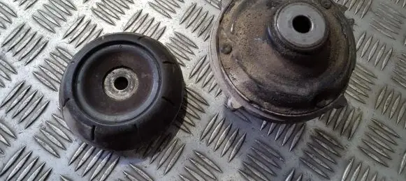 Opel Zafira A Coil spring mount 