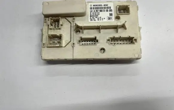 Mercedes-Benz E C207 W207 Comfort/convenience module A2079005100 A2079011500