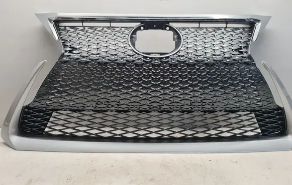 Lexus CT 200H Front bumper upper radiator grill 5311276100