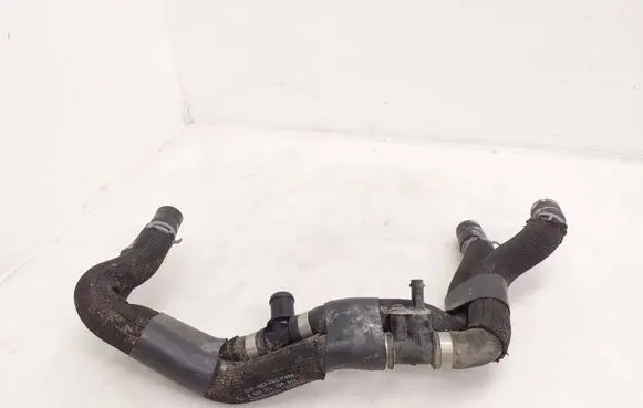 Audi e-tron Electric car engine cooling hoses/pipes 4KE145920G