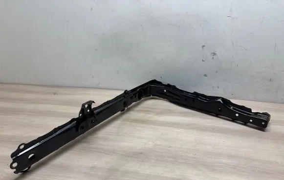 Toyota RAV 4 (XA40) Side radiator support slam panel 