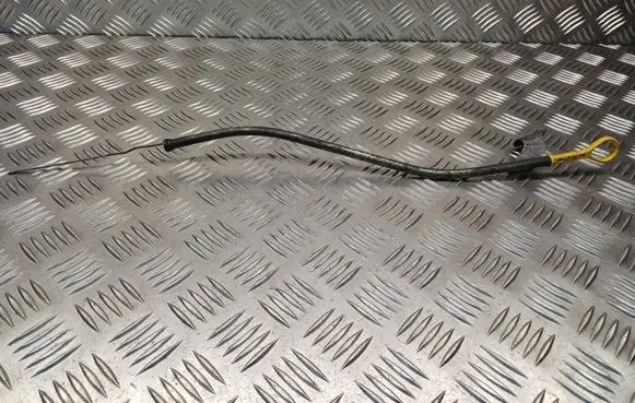 Mazda 6 Oil level dip stick 