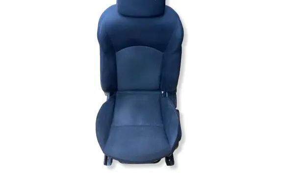 Nissan Juke I F15 Front driver seat 