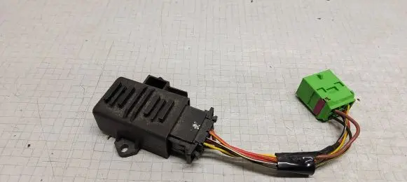 Volkswagen Caddy Other relay 1K0959772