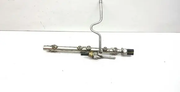 BMW 1 E81 E87 Fuel main line pipe 7562474 13537562474 7537319