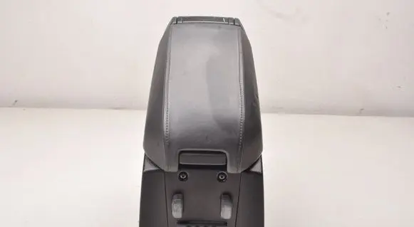 Volvo XC90 Armrest 