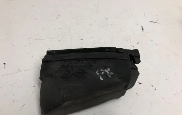Opel Vivaro Fender foam support/seal 668925871R