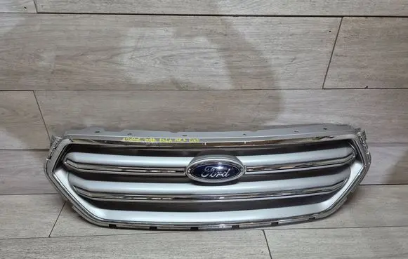 Ford Kuga II Front bumper upper radiator grill GV44-8200-BB