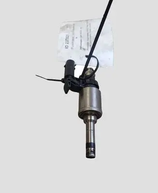 Volkswagen Golf VII Fuel injector 04E906036Q 0261500354