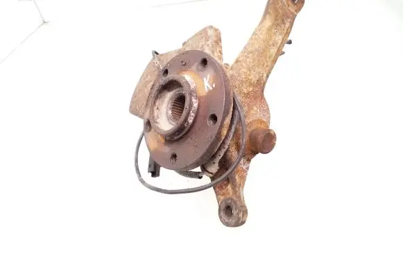 Peugeot 407 Front wheel hub spindle knuckle