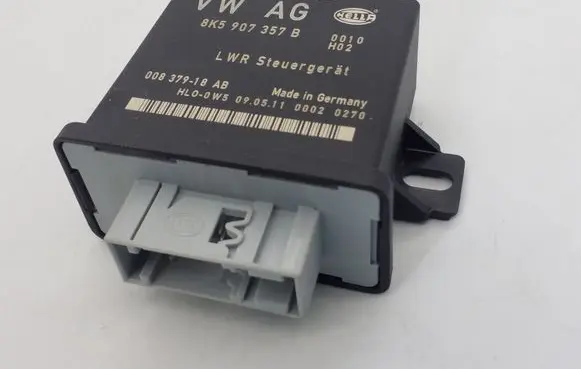 Audi A4 S4 B8 8K Light module LCM 8K5907357B 00837918AB