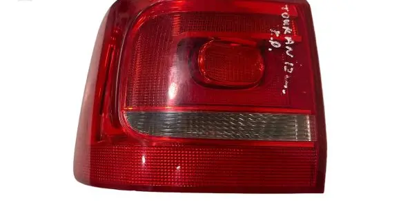 Volkswagen Touran II Rear/tail lights 2923