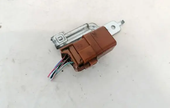 Nissan X-Trail T30 Other relay 2523079964