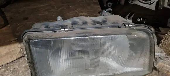 Volvo 850 Headlight/headlamp 