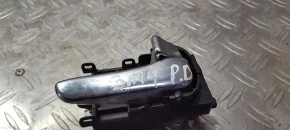 Nissan Almera Tino Front door interior handle
