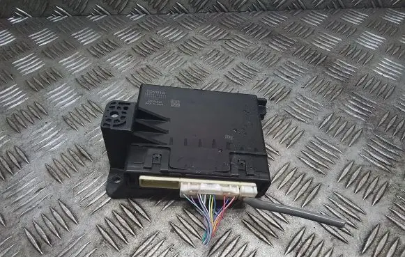 Toyota Prius+ (ZVW40) Other control units/modules 8865047413 2774003711