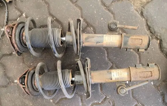 Hyundai i30 Front shock absorber/damper 546602B700 546602R700 801402000419