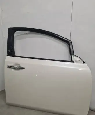 Nissan Leaf II (ZE1) Front door 