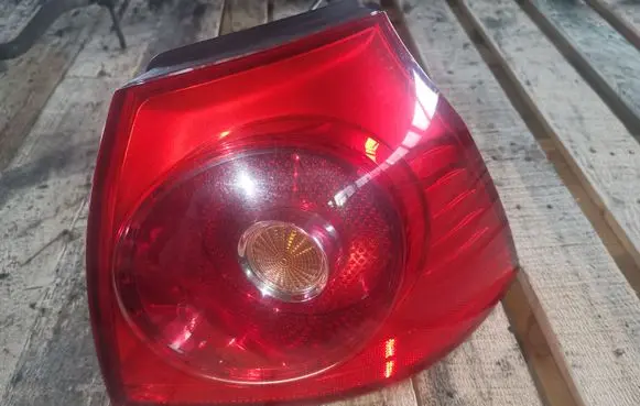 Volkswagen Golf V Rear/tail lights