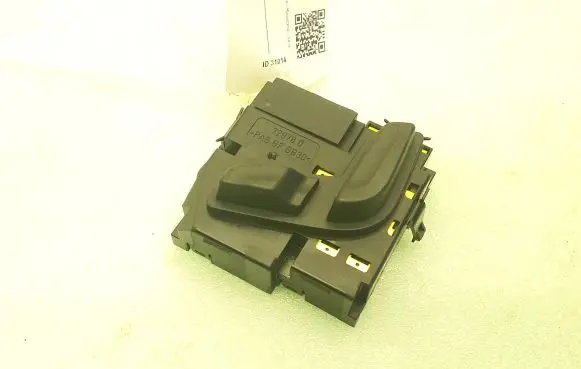 Mercedes-Benz E W212 Seat control switch A2048701958 721310