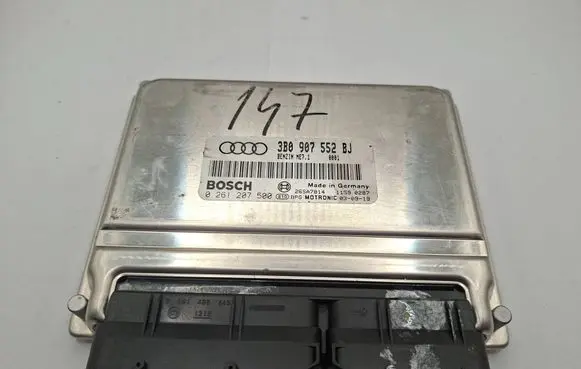 Audi A6 S6 C5 4B Engine control unit/module 3B0907552BJ 0261207500 26SA7814