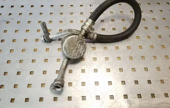 Suzuki Grand Vitara II Air conditioning (A/C) pipe/hose