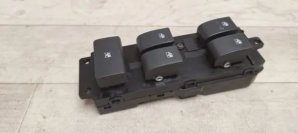 Opel Antara Electric window control switch 202005436