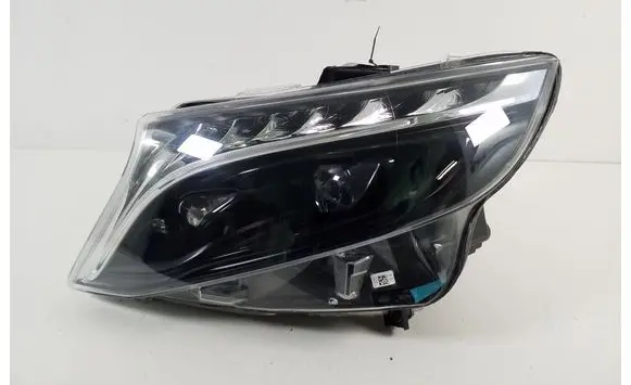Mercedes-Benz Vito Viano W447 Headlight/headlamp A4479063201