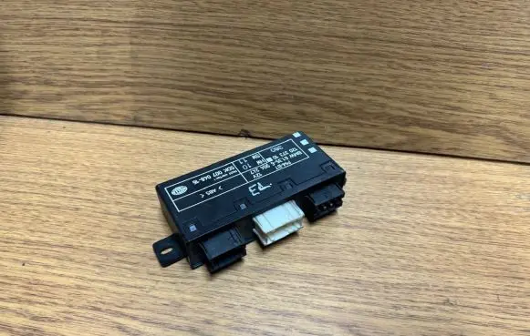 BMW 5 E39 Door control unit/module 61356904247 5DK00704816 12037310